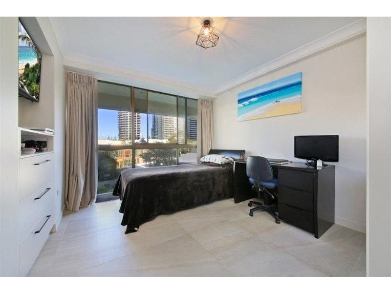 8 ‘Spinnaker’ 3554 Main Beach Parade, Main Beach QLD 4217