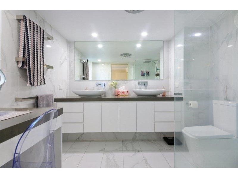 8 ‘Spinnaker’ 3554 Main Beach Parade, Main Beach QLD 4217