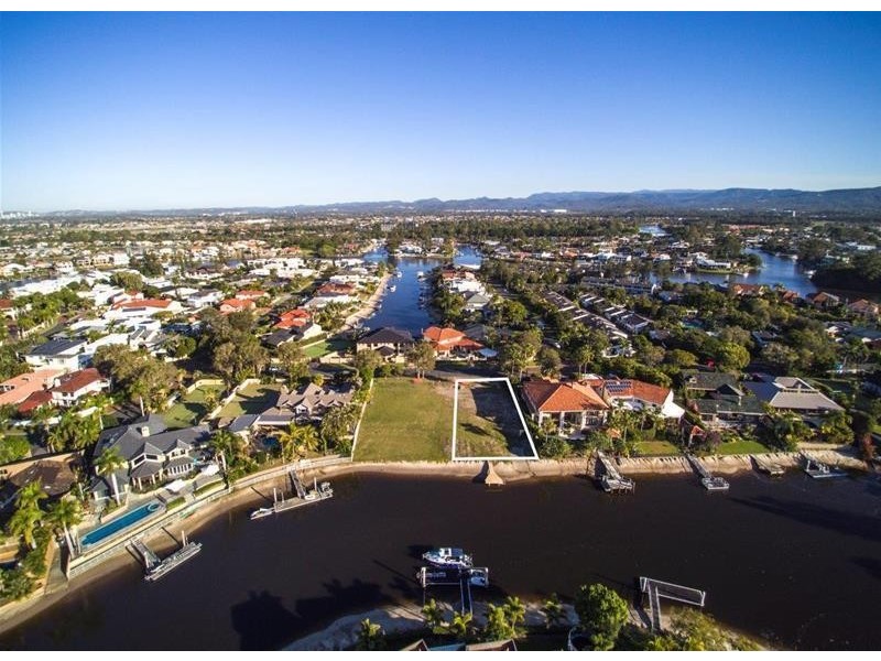 12  Freybug Street, Sorrento QLD 4217