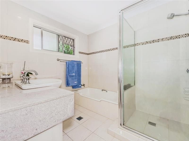 2 Etna Street, Isle Of Capri QLD 4217