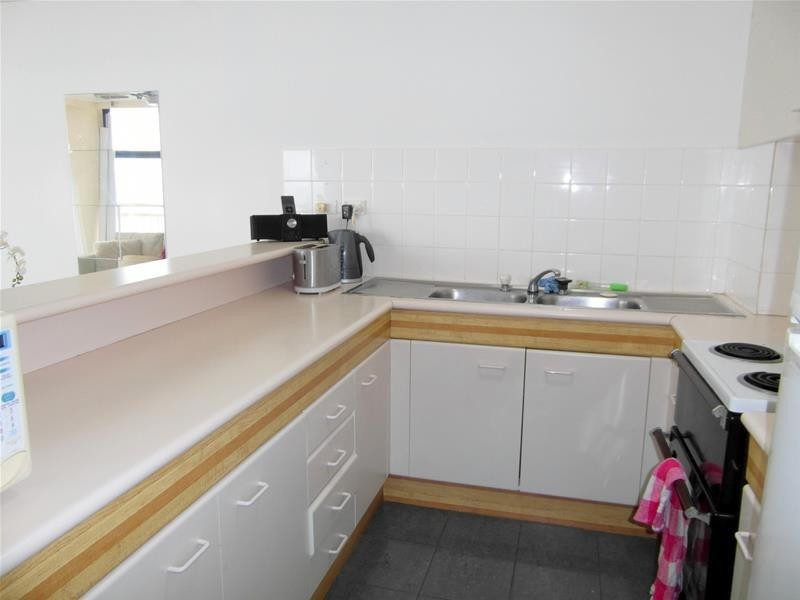 18 Hanlan Street “Beachcomber”, Surfers Paradise QLD 4217