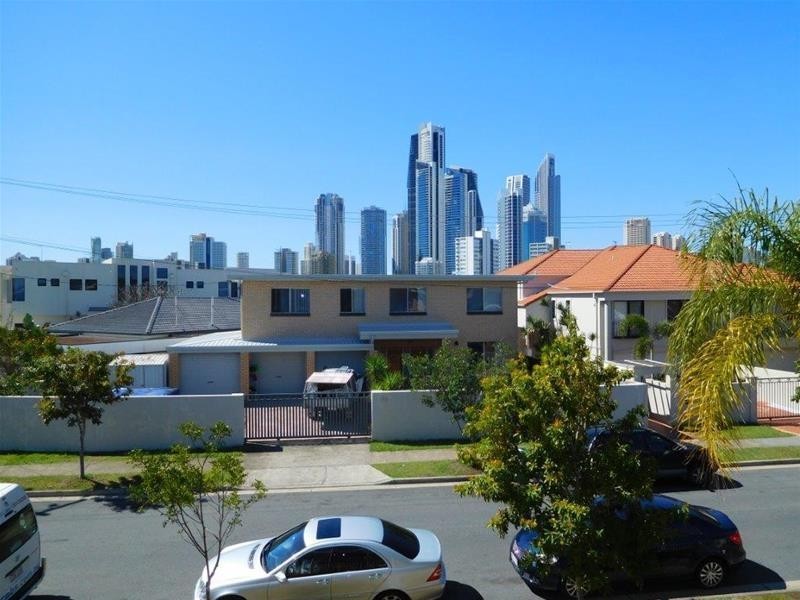 28 Sunrise Boulevard, Surfers Paradise QLD 4217