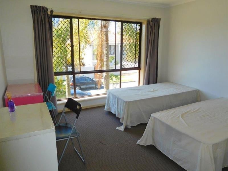 28 Sunrise Boulevard, Surfers Paradise QLD 4217