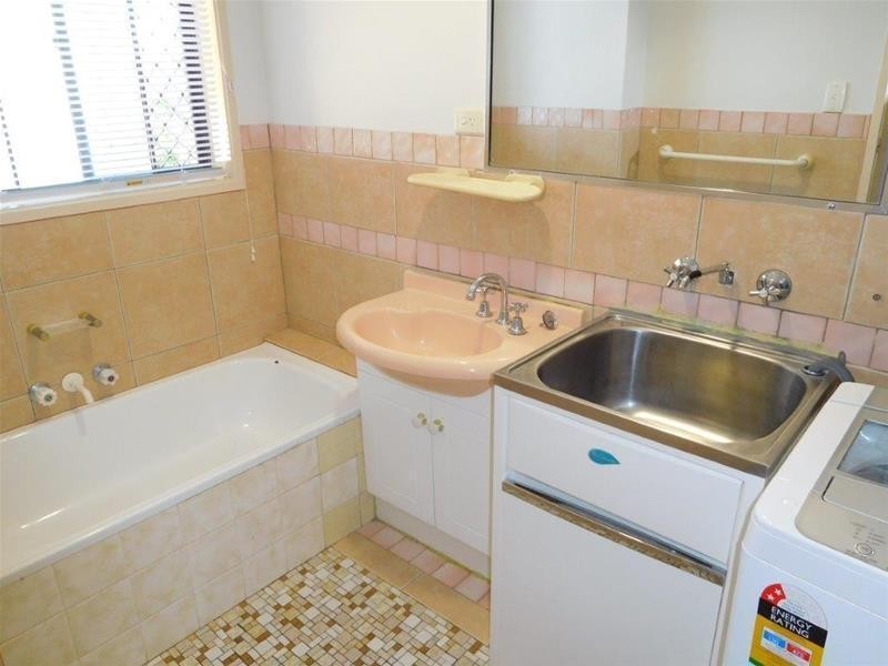 28 Sunrise Boulevard, Surfers Paradise QLD 4217