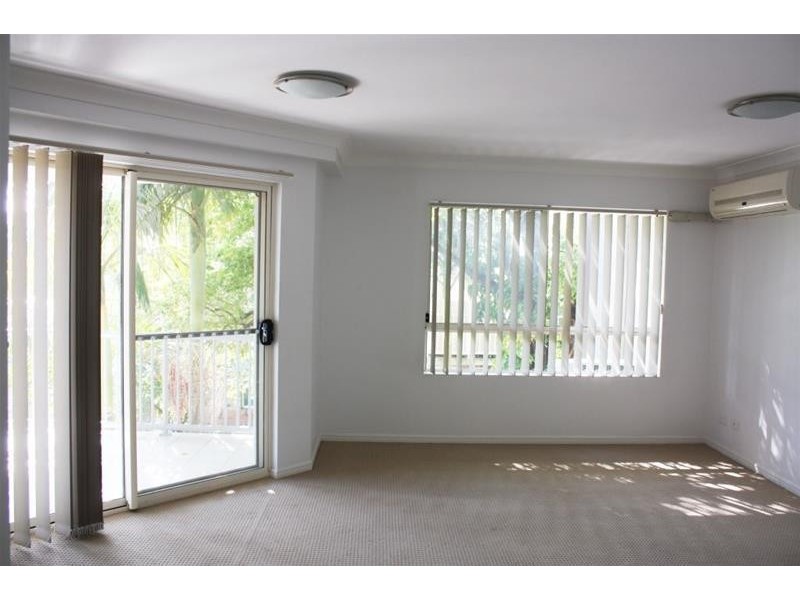 5/131 Muir Street, Labrador QLD 4215