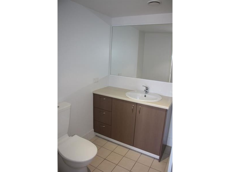 5/131 Muir Street, Labrador QLD 4215