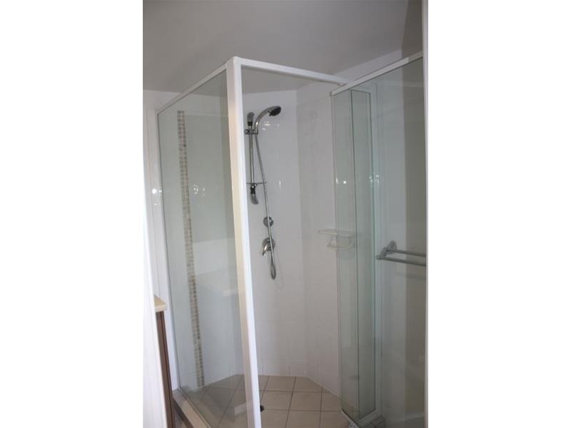 5/131 Muir Street, Labrador QLD 4215