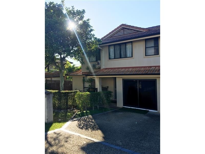 1/58 Ward Street, Southport QLD 4215