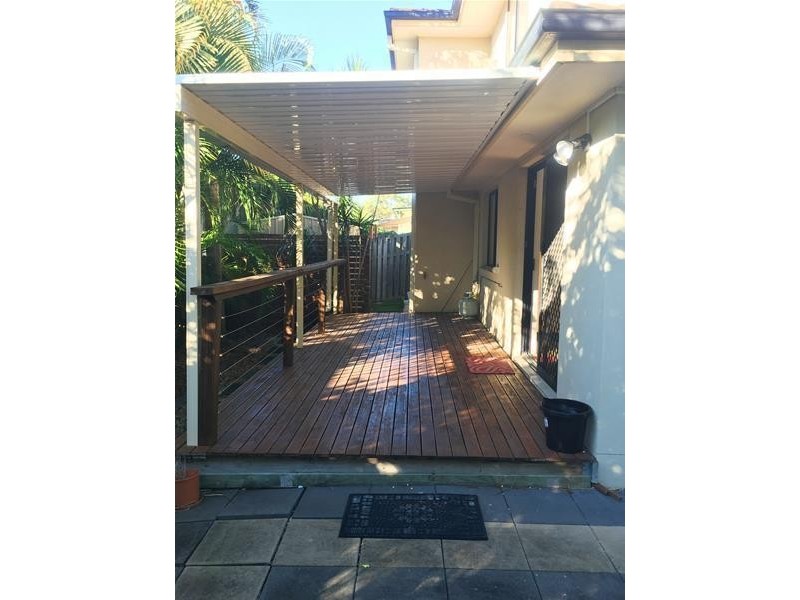 1/58 Ward Street, Southport QLD 4215