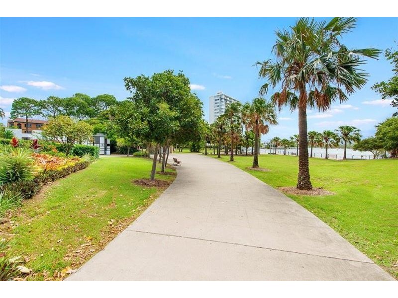 701/4 Wahroonga Place, Surfers Paradise QLD 4217