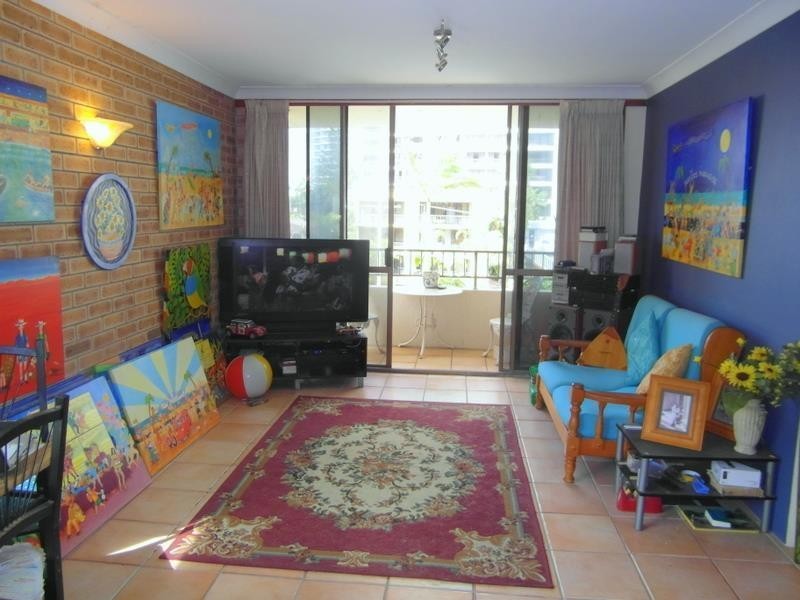 15 Markwell Avenue ‘Topaz Court’, Surfers Paradise QLD 4217