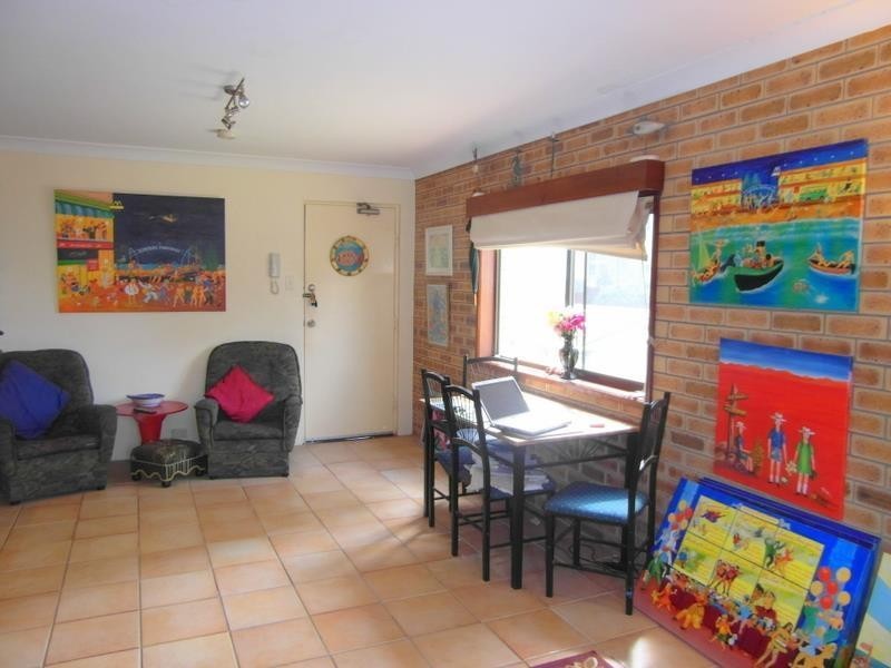 15 Markwell Avenue ‘Topaz Court’, Surfers Paradise QLD 4217