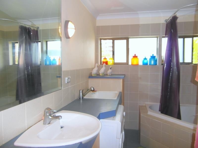 15 Markwell Avenue ‘Topaz Court’, Surfers Paradise QLD 4217