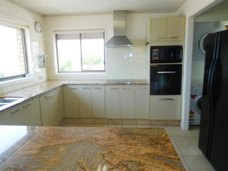 6/250 Marine Parade, Labrador QLD 4215