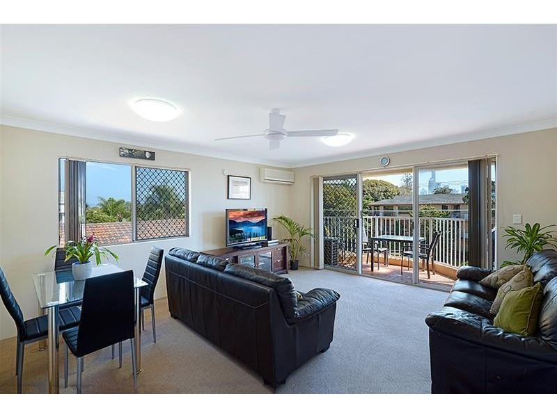 30 Monaco Street “Cascade Gardens Apartments”, Surfers Paradise QLD 4217