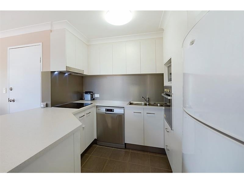 30 Monaco Street “Cascade Gardens Apartments”, Surfers Paradise QLD 4217