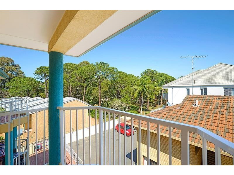 30 Monaco Street “Cascade Gardens Apartments”, Surfers Paradise QLD 4217