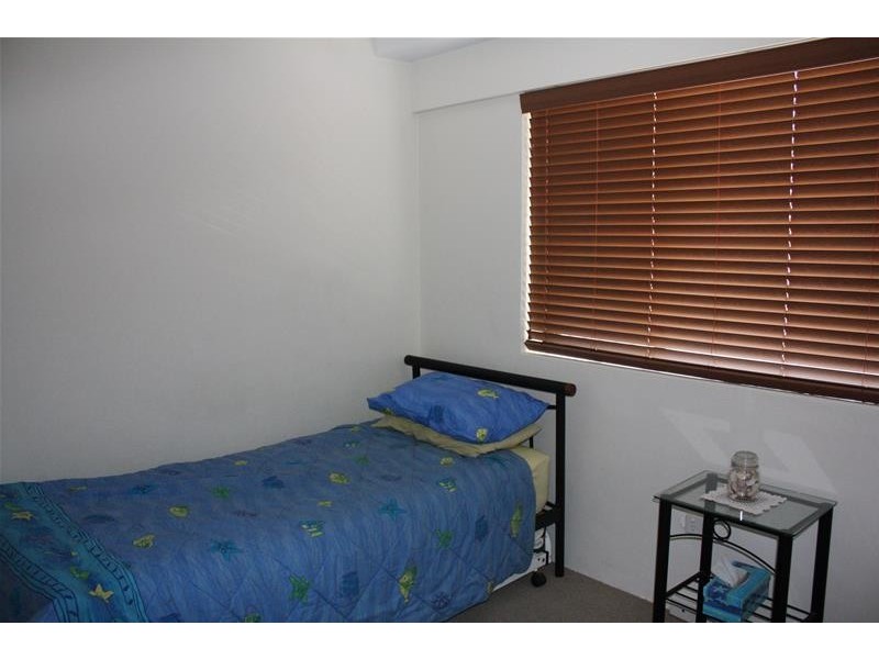 69 Garfield Terrace, Surfers Paradise QLD 4217