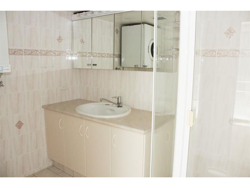 65 Garfield Terrace, Surfers Paradise QLD 4217