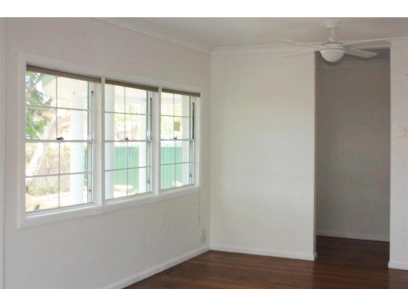 60 Steven Street, Southport QLD 4215