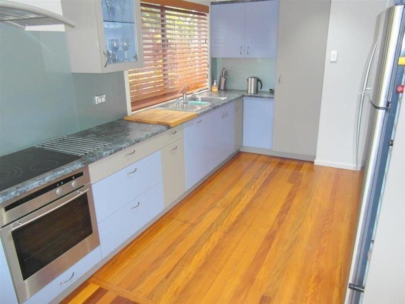 6 Andrews Street, Southport QLD 4215