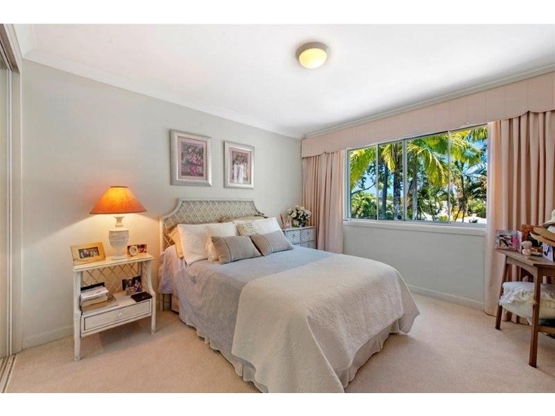 6/100 Cotlew Street East, Southport QLD 4215