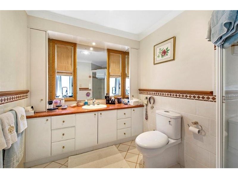 6/100 Cotlew Street East, Southport QLD 4215