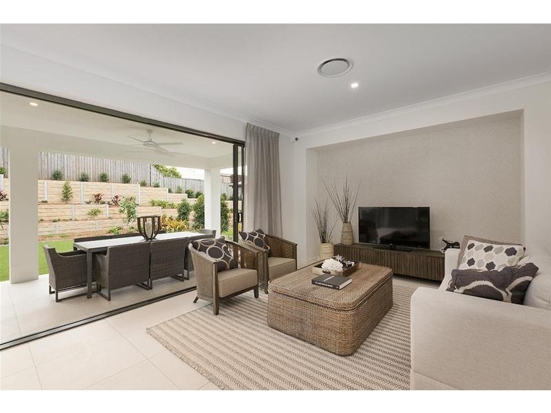 27 Hans Street, Upper Coomera QLD 4209