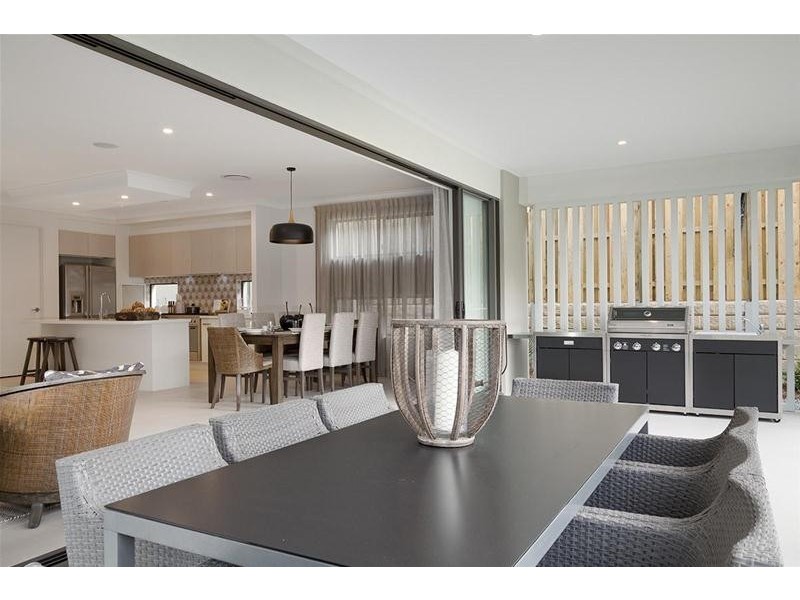 27 Hans Street, Upper Coomera QLD 4209