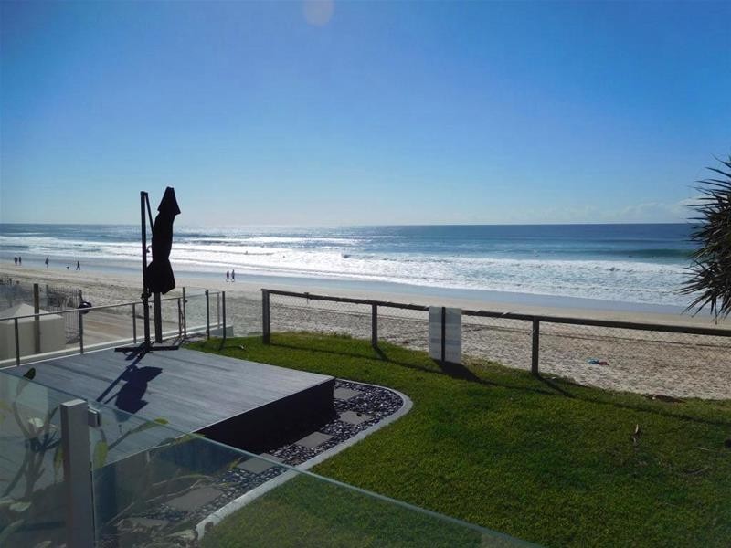 1 Wave Street, Mermaid Beach QLD 4218