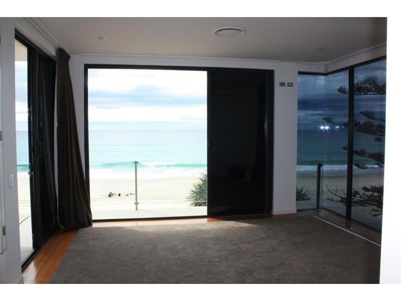 1 Wave Street, Mermaid Beach QLD 4218