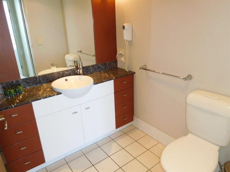 23 Ferny Avenue, Surfers Paradise QLD 4217