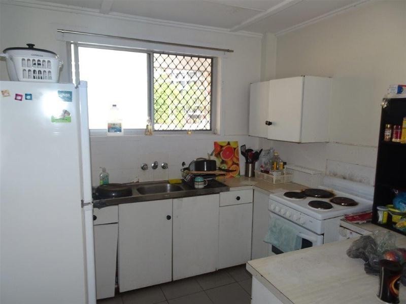 20 Vista Street, Surfers Paradise QLD 4217