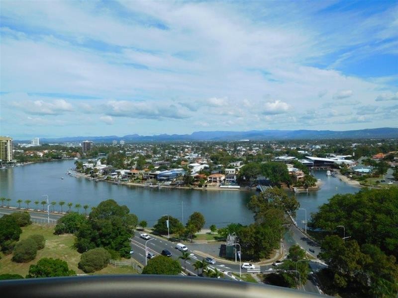 43 Enderley Avenue, Surfers Paradise QLD 4217