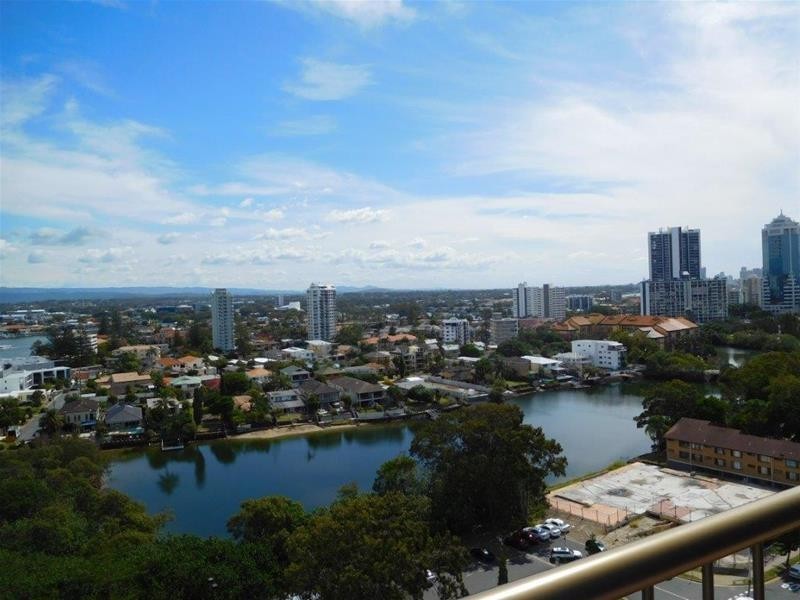 43 Enderley Avenue, Surfers Paradise QLD 4217