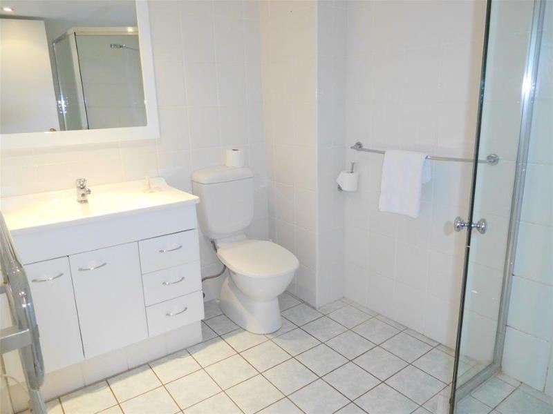 43 Enderley Avenue, Surfers Paradise QLD 4217