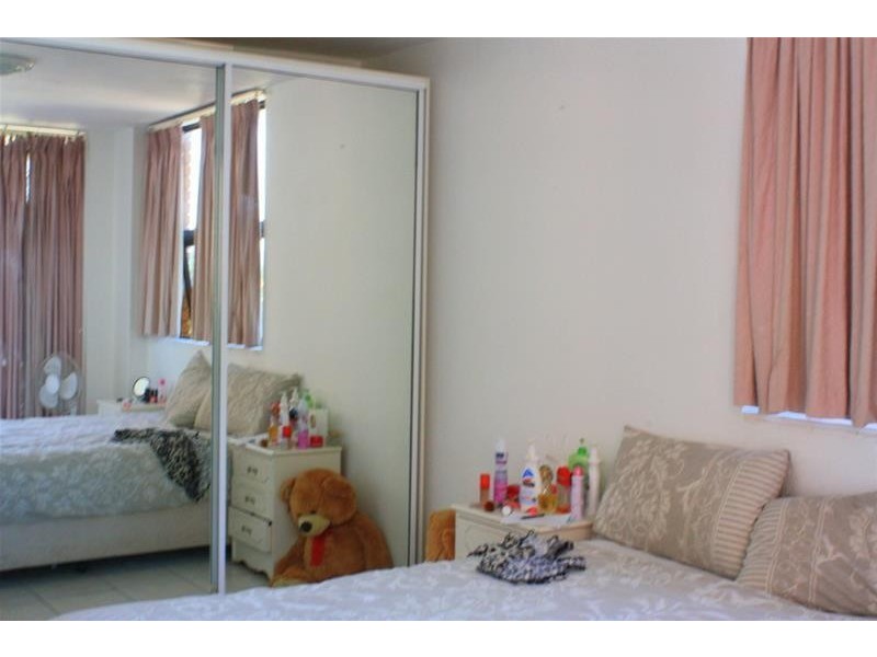 51/3049 Surfers Paradise Boulevard “Paradise Towers”, Surfers Paradise QLD 4217