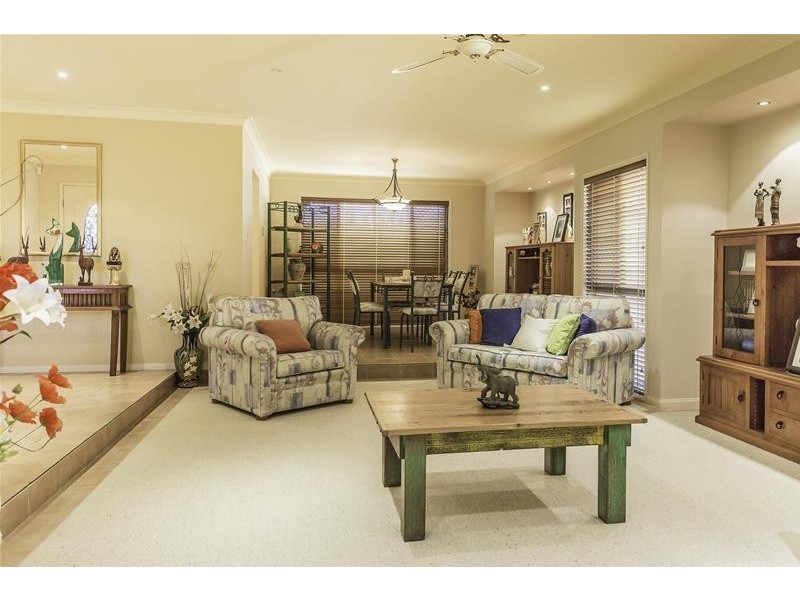 22 Christa Way, Benowa Waters QLD 4217