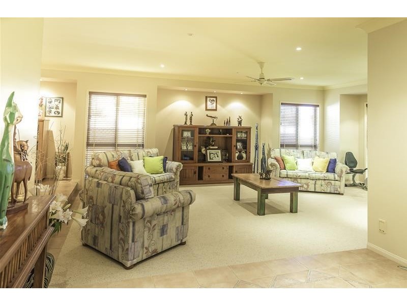 22 Christa Way, Benowa Waters QLD 4217