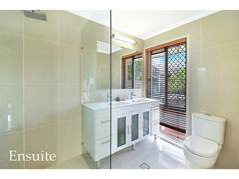 25 Mackay Close, Sorrento QLD 4217