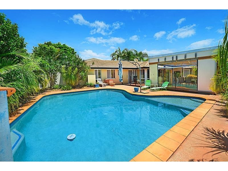 25 Mackay Close, Sorrento QLD 4217