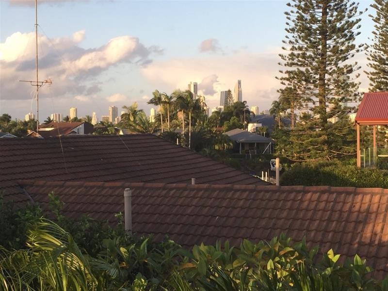 25 Mackay Close, Sorrento QLD 4217