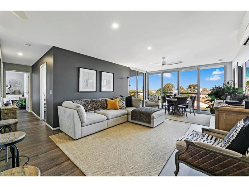 2414/1-7 Waterford Court, Bundall QLD 4217