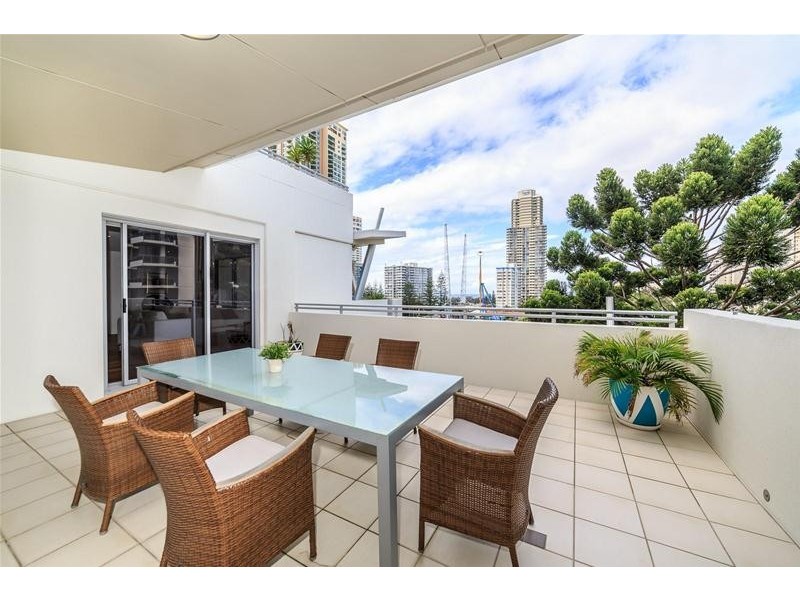 173/21 Cypress Avenue, Surfers Paradise QLD 4217