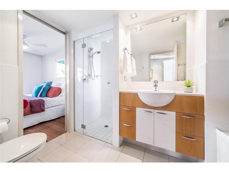 173/21 Cypress Avenue, Surfers Paradise QLD 4217