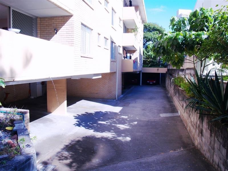 73 Old Burleigh Road, Surfers Paradise QLD 4217