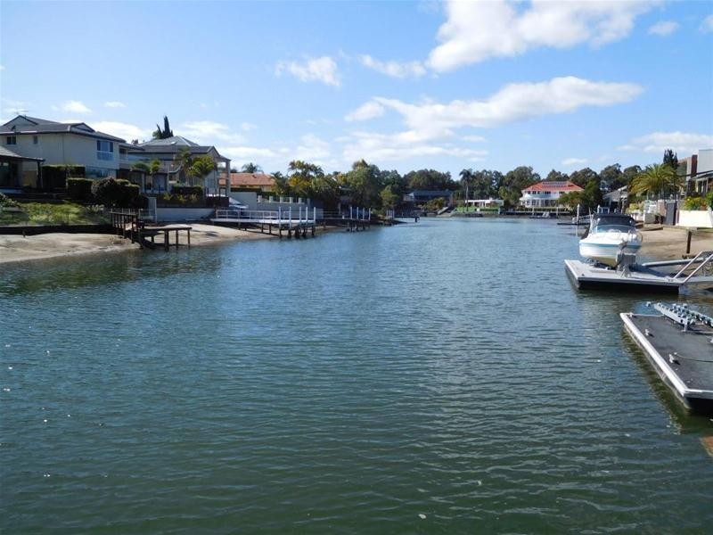 26 Platypus Avenue, Sorrento QLD 4217