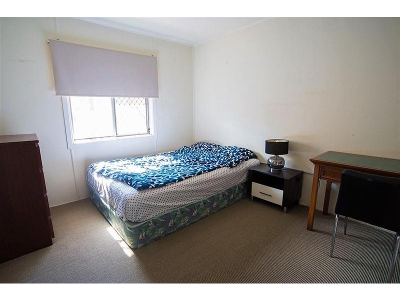 6 Leonard Avenue, Surfers Paradise QLD 4217