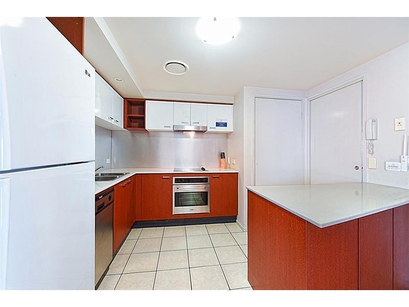 23 Ferny Avenue, Surfers Paradise QLD 4217