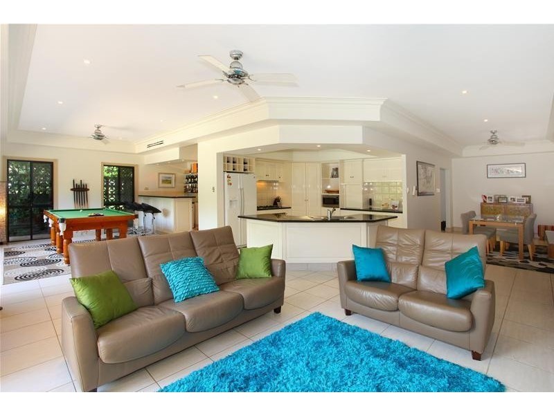 21 Blondell Avenue, Surfers Paradise QLD 4217